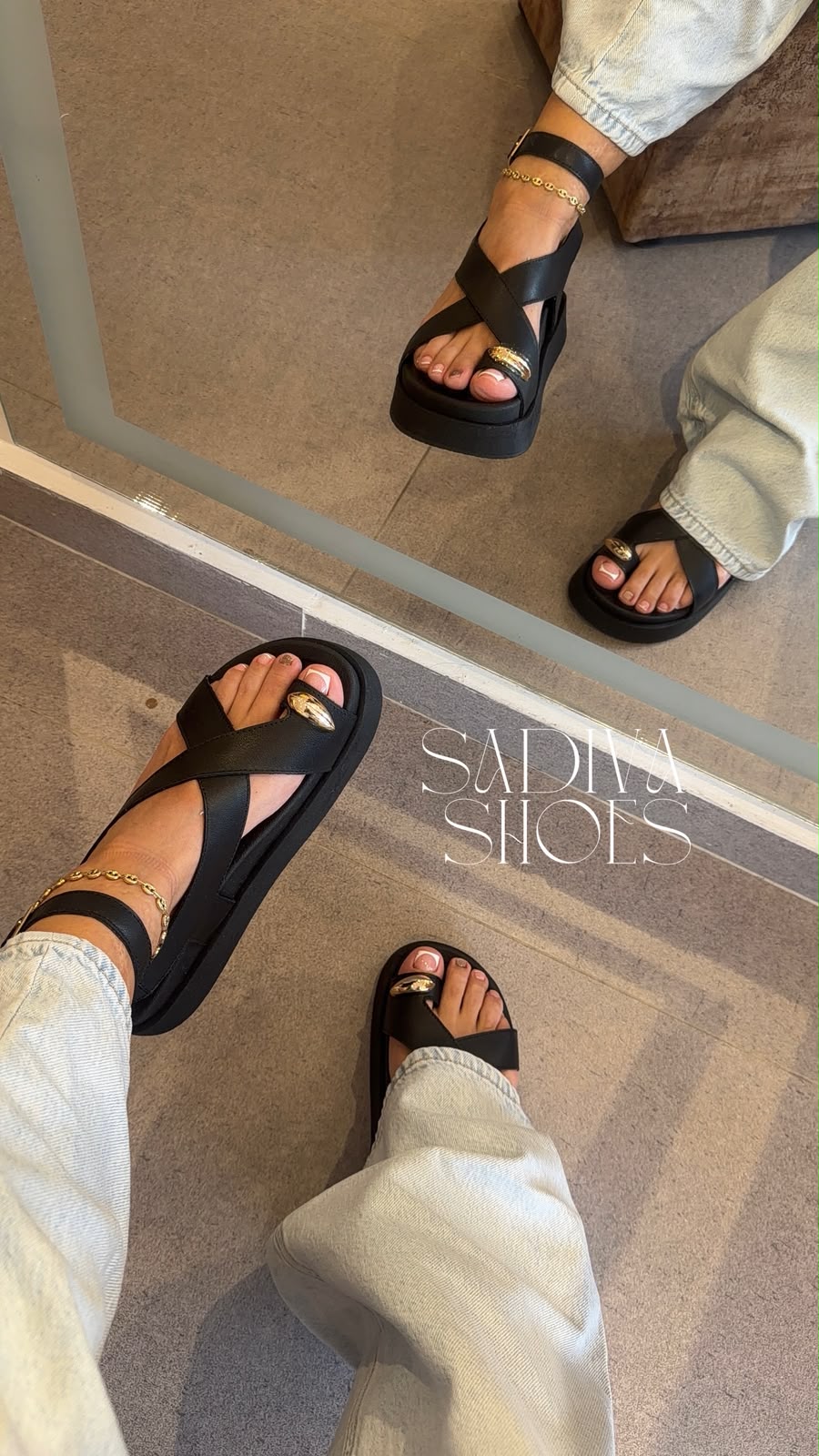 Sandalia plana beige de SADIVA